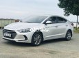 Hyundai Elantra 2018 - Bán ô tô Hyundai Elantra đời 2018, màu bạc còn mới