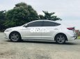Hyundai Elantra 2018 - Bán ô tô Hyundai Elantra đời 2018, màu bạc còn mới