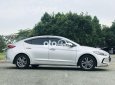 Hyundai Elantra 2018 - Bán ô tô Hyundai Elantra đời 2018, màu bạc còn mới