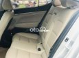 Hyundai Elantra 2018 - Bán ô tô Hyundai Elantra đời 2018, màu bạc còn mới