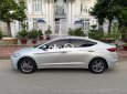 Hyundai Elantra  1.6 AT 2018 - Cần bán lại xe Hyundai Elantra 1.6 AT 2018, màu bạc giá cạnh tranh