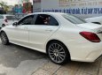 Mercedes-Benz C300    2017 - Cần bán xe Mercedes 2017, màu trắng còn mới