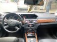 Mercedes-Benz E200 2012 - Bán Mercedes E200 đời 2012, màu đen, giá chỉ 598 triệu