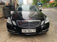 Mercedes-Benz E200 2012 - Bán Mercedes E200 đời 2012, màu đen, giá chỉ 598 triệu