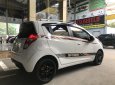 Chevrolet Spark LTZ 2015 - Bán Chervolet Spart 1.0 LTZ sx 2015, màu trắng, số tự động, xe tuyệt đẹp, chạy 35.000km