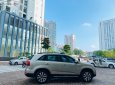 Kia Sorento   CRDI  2016 - Cần bán gấp Kia Sorento CRDI đời 2016, màu ghi vàng