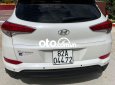 Hyundai Tucson 2018 - Xe Hyundai Tucson đời 2018, màu trắng xe gia đình