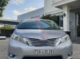 Toyota Sienna   Limited  2010 - Cần bán gấp Toyota Sienna Limited năm 2010, màu bạc, nhập khẩu như mới