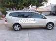 Nissan Grand livina 2010 - Bán ô tô Nissan Grand livina sản xuất 2010, màu bạc, giá 280tr