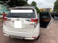 Toyota Innova  E 2017 - Bán Toyota Innova E sản xuất năm 2017, màu trắng xe gia đình, giá chỉ 490 triệu