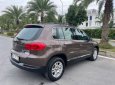 Volkswagen Tiguan 2008 - Gia đình cần bán volkswagen Tiguan 2.0AT 4x4, 2015, chính chủ