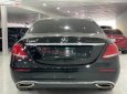 Mercedes-Benz 2017 - Cần bán lại xe Mercedes E200 năm 2017, màu đen