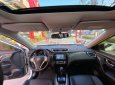 Nissan X trail   2.0 SL 2WD  2017 - Bán Nissan X trail 2.0 SL 2WD 2017, màu trắng, giá 680tr