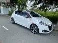 Peugeot 208 2017 - Cần bán Peugeot 208 năm sản xuất 2017, màu trắng, nhập khẩu nguyên chiếc chính chủ, giá tốt