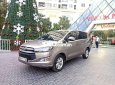 Toyota Innova  2.0G 2017 - Bán Toyota Innova 2.0G sản xuất 2017, màu xám số tự động