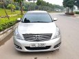 Nissan Teana   2.0 AT  2009 - Cần bán gấp Nissan Teana 2.0 AT năm sản xuất 2009, màu bạc, nhập khẩu