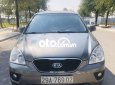 Kia Carens MT 2013 - Cần bán Kia Carens MT đời 2013, màu xám còn mới, 262 triệu