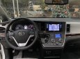 Toyota Sienna 2017 - Màu trắng