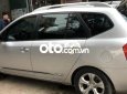 Kia Carens 2015 - Bán Kia Carens sản xuất 2015, màu bạc còn mới, 300 triệu