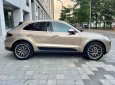 Porsche 2016 - Cần bán lại xe Porsche Macan 2.0 năm sản xuất 2016, màu vàng, nhập khẩu