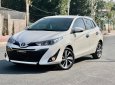 Toyota Yaris AT 2018 - Bán Toyota Yaris AT năm sản xuất 2018, màu trắng, giá chỉ 605 triệu