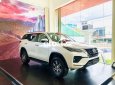 Toyota Fortuner 2021 - Cần bán Toyota Fortuner năm sản xuất 2021, màu trắng