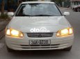 Toyota Camry 2000 - Bán Toyota Camry sản xuất 2000, màu trắng, 137 triệu