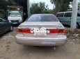 Toyota Camry 2001 - Cần bán gấp Toyota Camry năm sản xuất 2001, màu bạc, xe nhập, 189 triệu