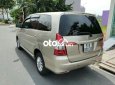 Toyota Innova E 2014 - Cần bán lại xe Toyota Innova E năm sản xuất 2014, giá tốt