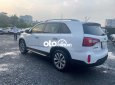 Kia Sorento  GATH 2016 - Cần bán lại xe Kia Sorento GATH sản xuất 2016, màu trắng, 550 triệu