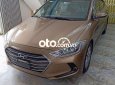 Hyundai Elantra   AT 2018 - Cần bán gấp Hyundai Elantra AT năm sản xuất 2018, màu nâu, xe nhập 