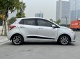 Hyundai Grand i10 1.2 AT  2017 - Cần bán gấp Hyundai Grand i10 1.2 AT năm sản xuất 2017, màu bạc