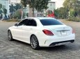 Mercedes-Benz C300 AMG 2017 - Cần bán gấp Mercedes C300 AMG sản xuất 2017, màu trắng