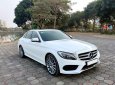 Mercedes-Benz C300 AMG 2017 - Cần bán gấp Mercedes C300 AMG sản xuất 2017, màu trắng