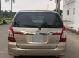 Toyota Innova V 2015 - Xe Toyota Innova V đời 2015, màu vàng, số tự động