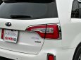 Kia Sorento AT 2018 - Kia Sorento AT năm 2018, màu trắng, xe đẹp như mới, chỉ 130tr nhận xe ngay