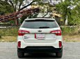 Kia Sorento AT 2018 - Kia Sorento AT năm 2018, màu trắng, xe đẹp như mới, chỉ 130tr nhận xe ngay