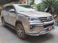 Toyota Venza 2017 - Bán ô tô Toyota Venza 2.7AWD AT năm 2017, màu bạc