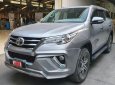Toyota Venza 2017 - Bán ô tô Toyota Venza 2.7AWD AT năm 2017, màu bạc