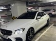 Mercedes-Benz E200 AMG  2019 - Cần bán gấp Mercedes E200 AMG sản xuất 2019, màu trắng chính chủ, giá tốt