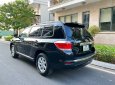 Toyota Highlander 2.7SE 2011 - Cần bán xe Toyota Highlander 2.7SE năm sản xuất 2011, màu đen, giá 810tr