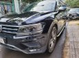 Volkswagen Tiguan 2020 - Xe Volkswagen Tiguan Luxury S sản xuất 2020, màu đen, nhập khẩu nguyên chiếc, xe như mới vì ít đi