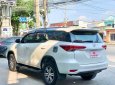 Toyota Fortuner MT 2017 - Bán ô tô Toyota Fortuner MT năm 2017, màu trắng còn mới, giá 780tr