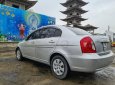 Hyundai Accent 1.4MT 2009 - Cần bán xe Hyundai Accent 1.4MT năm sản xuất 2009, màu bạc, giá tốt