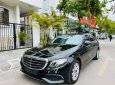 Mercedes-Benz E200 2017 - Bán Mercedes E200 năm 2017, màu đen