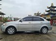 Hyundai Accent 1.4MT 2009 - Cần bán xe Hyundai Accent 1.4MT năm sản xuất 2009, màu bạc, giá tốt