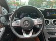 Mercedes-Benz C300 2019 - Bán xe Mercedes C300 AMG năm sản xuất 2019, màu đỏ