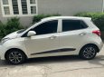 Hyundai Grand i10 2017 - Cần bán lại xe Hyundai Grand i10 Hatchback 1.2MT năm sản xuất 2017, màu trắng