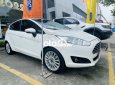 Ford Fiesta Ecoboost 2018 - Cần bán xe Ford Fiesta Ecoboost sản xuất năm 2018, màu trắng