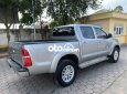 Toyota Hilux   E  2014 - Bán Toyota Hilux E sản xuất 2014, màu bạc, nhập khẩu còn mới